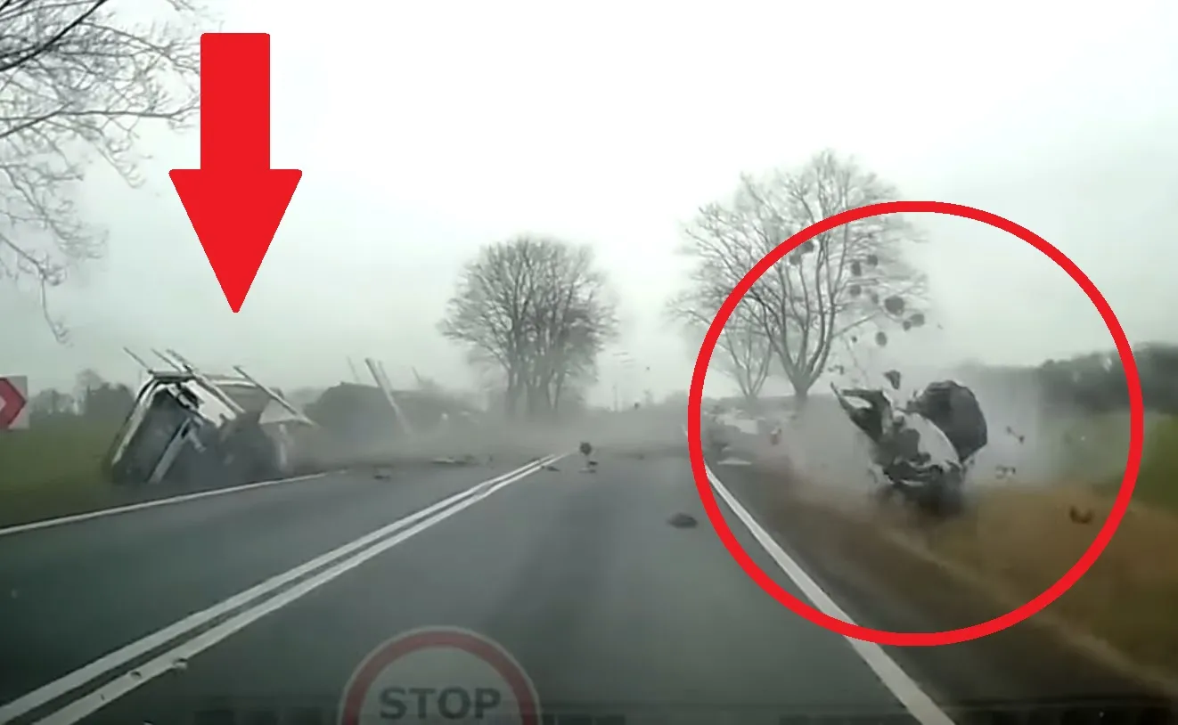 Tragiczny wypadek na DK11. Ford rozpadł się na części [WIDEO]