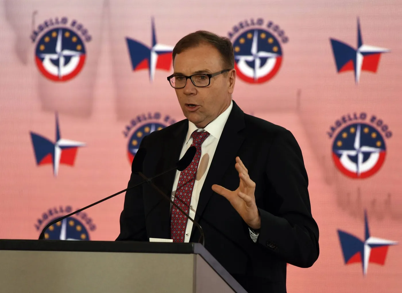 Były dowódca wojsk amerykańskich w Europie, gen. Ben Hodges