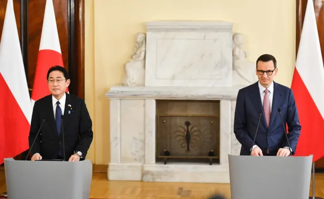 Premier Japonii po spotkaniu z Morawieckim: Podjęliśmy decyzję o specjalnym traktowaniu Polski