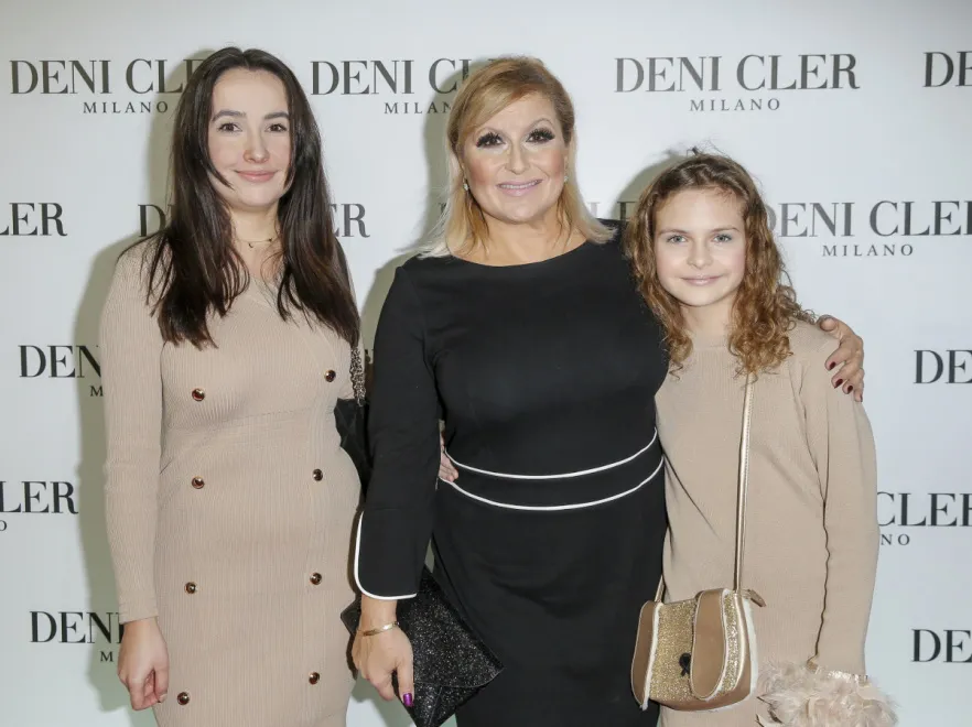 "Źle to wygląda". Katarzyna Skrzynecka oskarżona o retuszowanie zdjęć córki