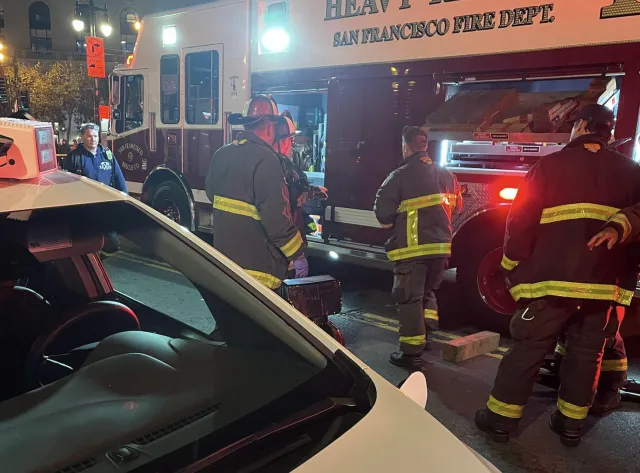 Autonomiczna taksówka przejechała kobietę i przygniotła ją do ziemi. Koszmarne sceny