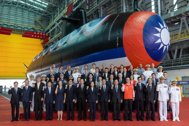 Tajwan zbudował pierwszy taki okręt w historii. Chiny: To głupi nonsens