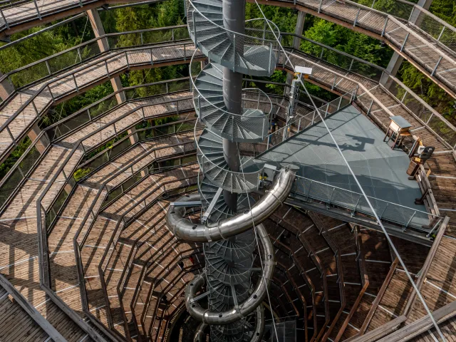 Spacer w chmurach tuż przy polskiej granicy. Niesamowite widoki gwarantowane