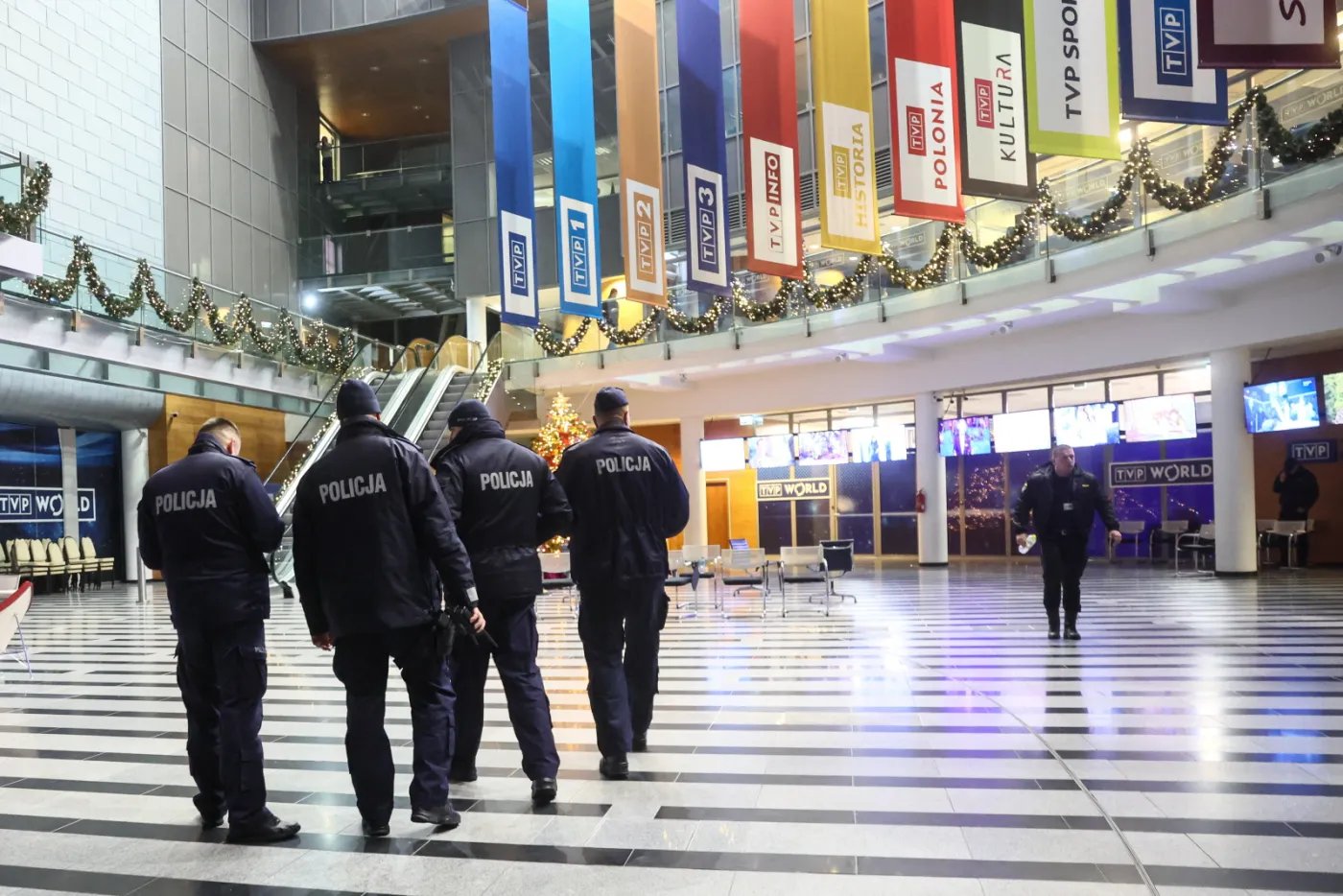 Rządzący mają sygnał TVP, politycy PiS – budynki