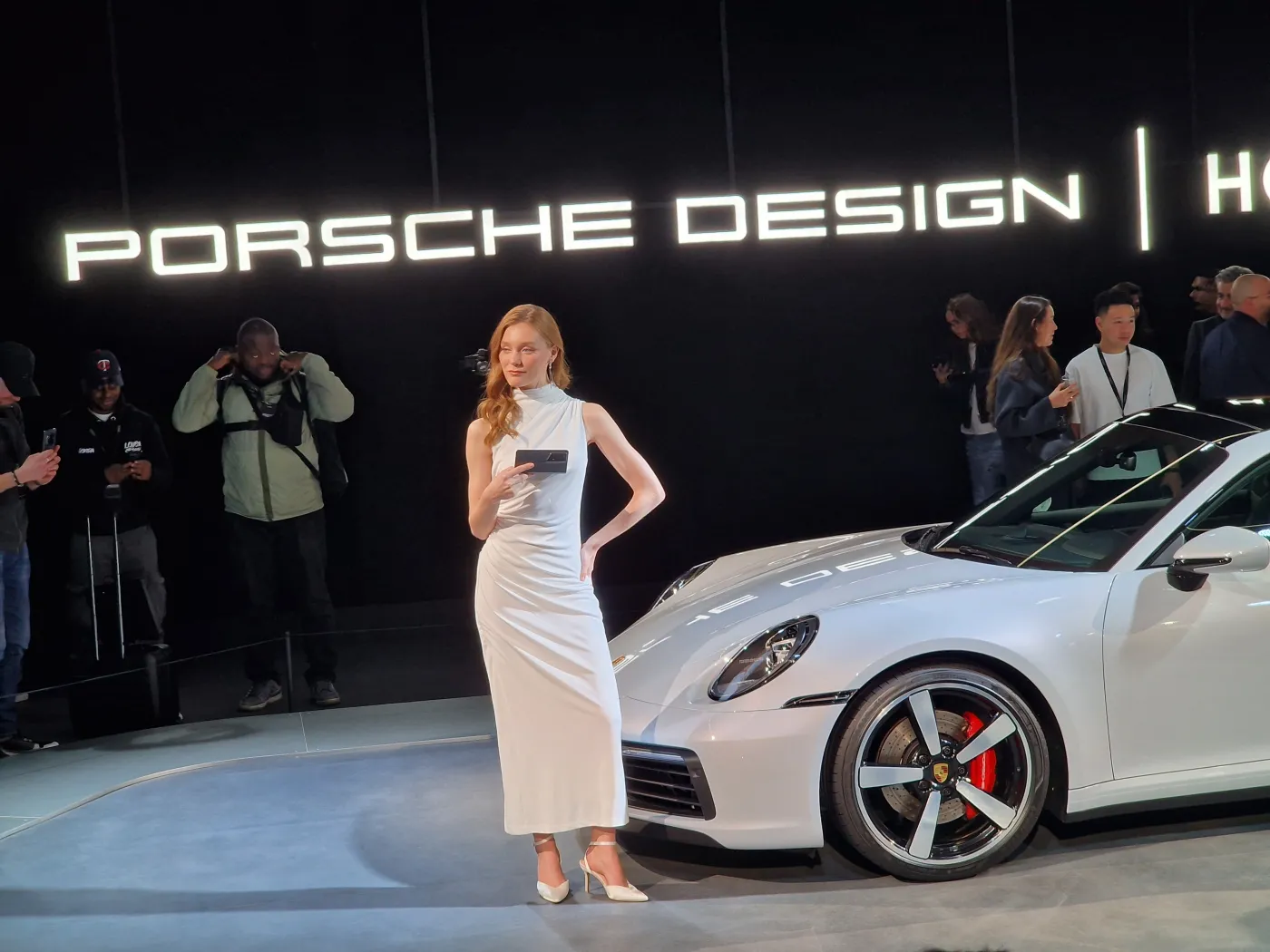 Honor pokazał w Barcelonie najnowszy smartfon Magic 6 Pro