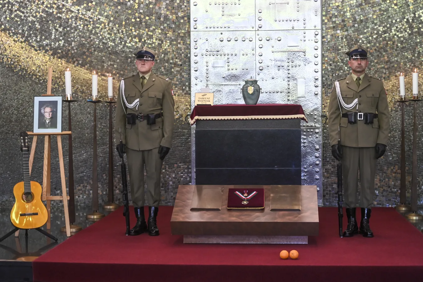 Pogrzeb Tadeusza Woźniaka. "Każdy z nas zapamięta go inaczej" [FOTO]