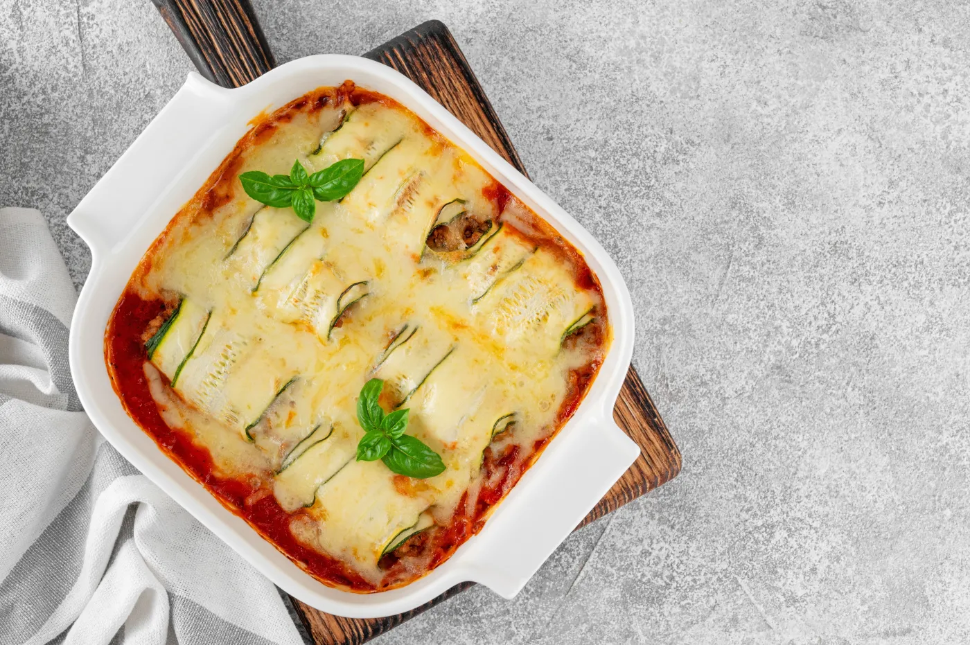 Baked,Zucchini,Rolls,With,Ground,Meat,,Tomato,Sauce,And,Cheese