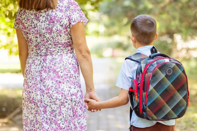 Ruszył program "Dobry start". W kilka dni niemal 700 tys. wniosków