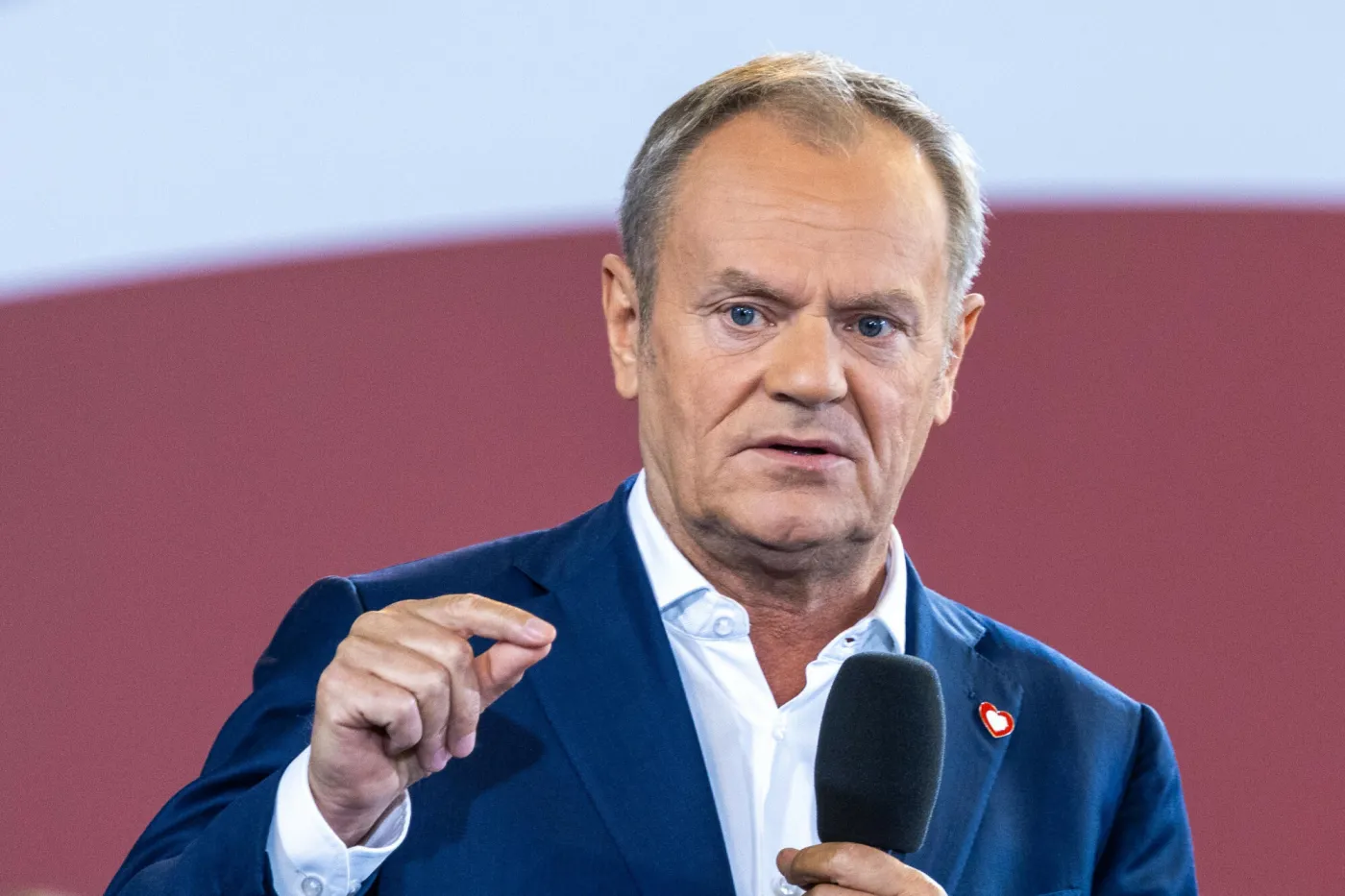 Donald Tusk grozi: On wie, że ja się nie cofnę
