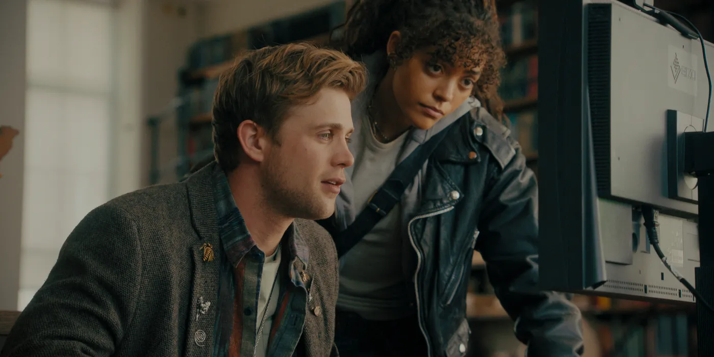 Leo Woodall i Quintessa Swindell w serialu "Cel numer jeden"