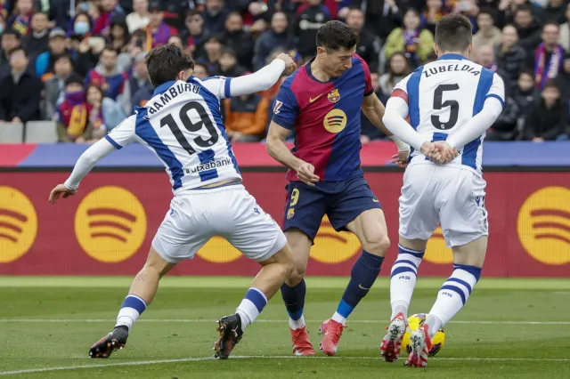 Lewandowski idzie na króla, Barcelona na mistrza, Szczęsny z czystym kontem