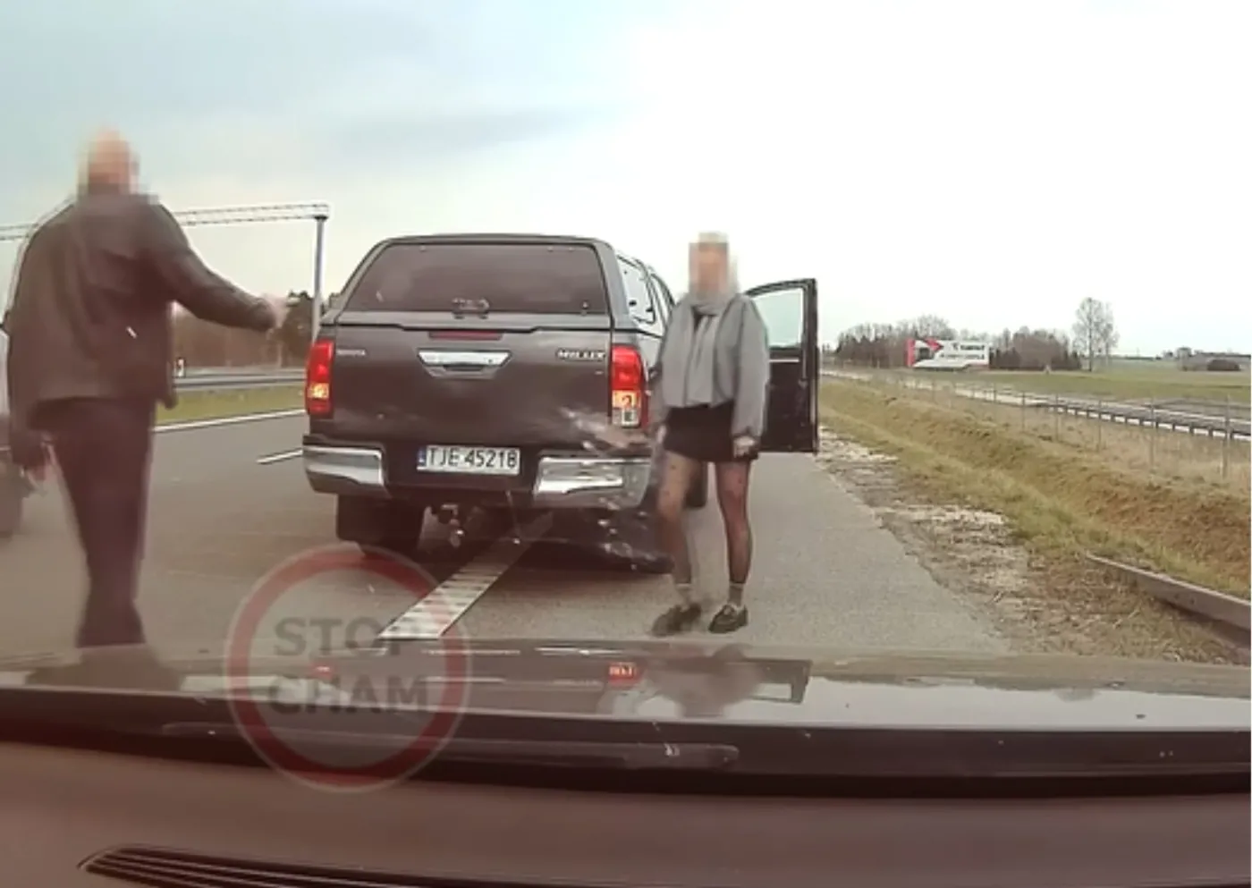 Burza po tym, co zrobiła policjantka na S7. Mamy oświadczenie policji