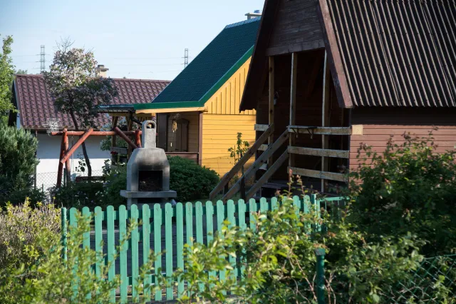 Czego nie wolno robić na ROD? Za to możesz stracić działkę. Lista zakazów