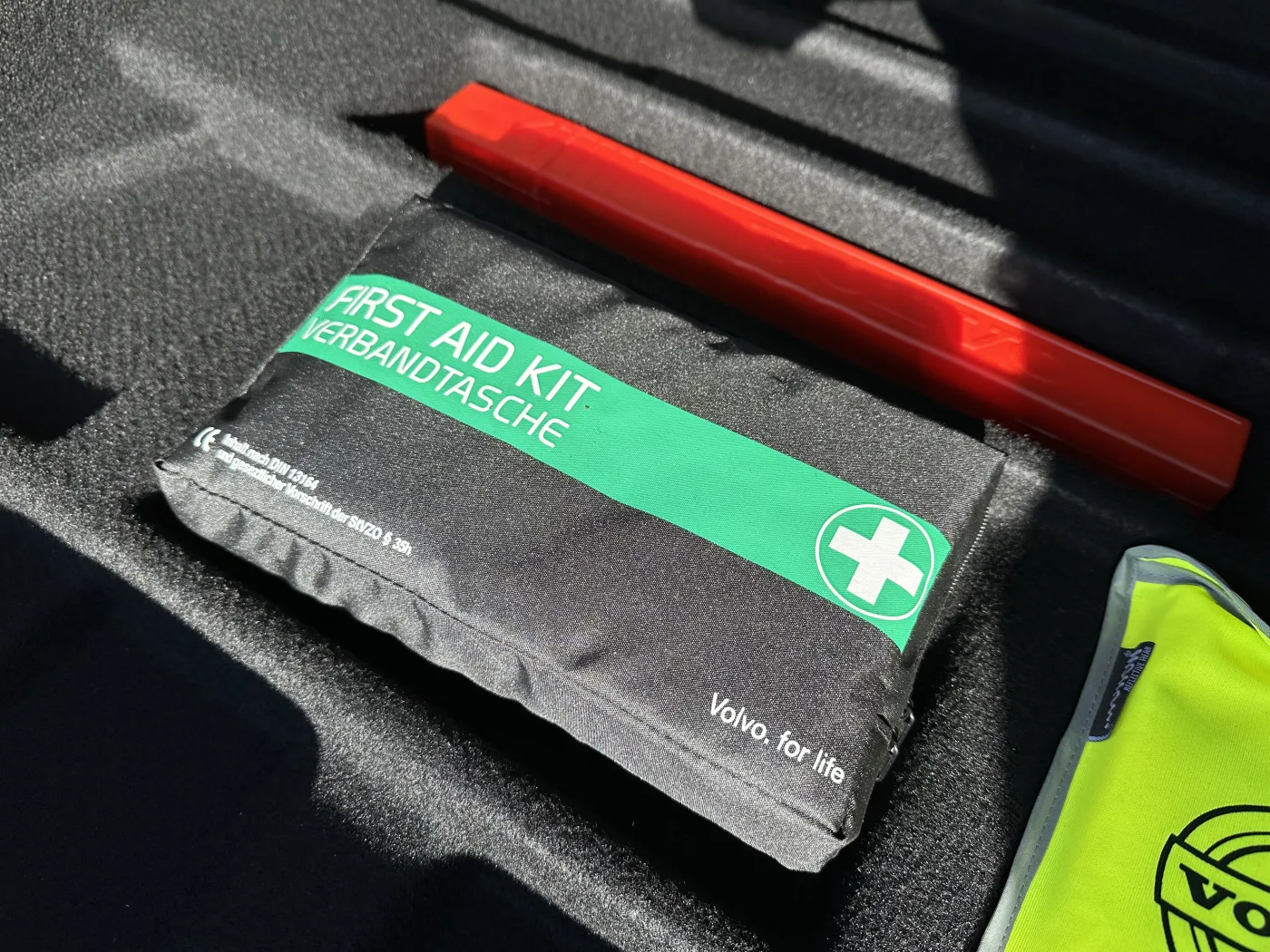 apteczka-w-samochodzie-w-2023-r-za-jej-brak-grozi-mandat-37794124.jpg