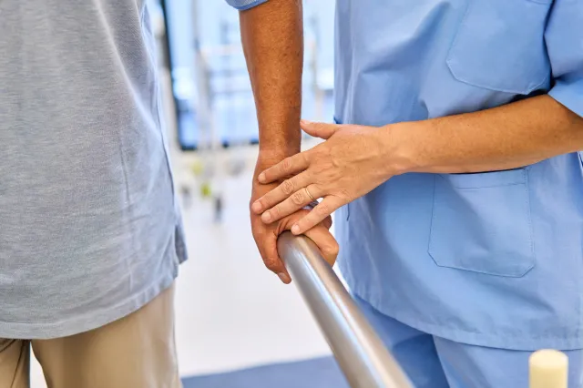 3800 zł miesięcznie na rehabilitację od PFRON. Wnioski można składać do 5 czerwca 2025 r.