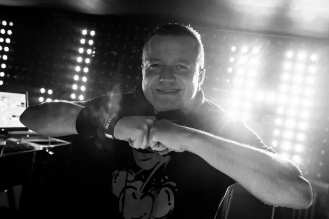 Śledztwo w sprawie śmierci DJ Hazela. Prokuratura ujawnia przyczynę