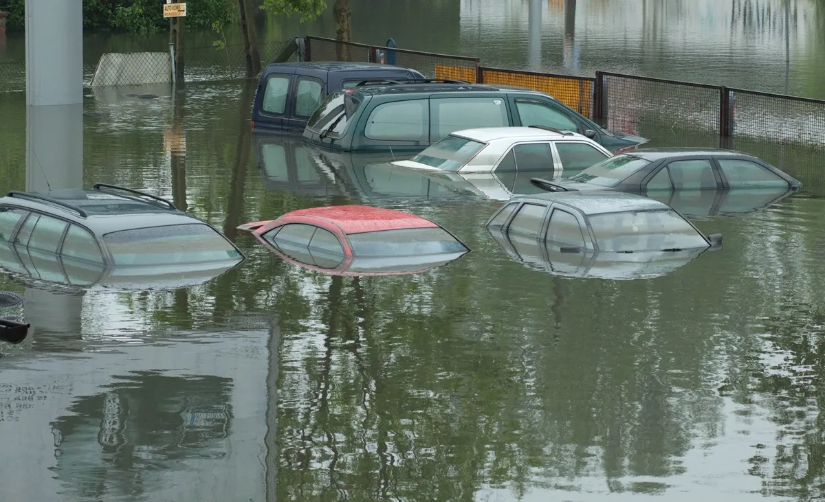 Powódź, gradobicie, trąba powietrzna: w krajach Unii Europejskiej będą obowiązkowe ubezpieczenia od skutków zmian klimatu?