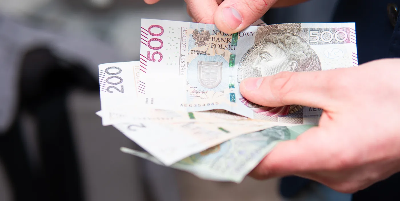 banknoty, pieniądze