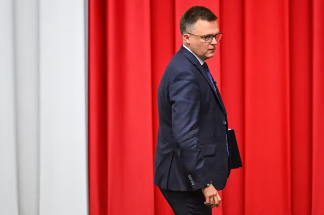 Hołownia pomoże PiS obalić Tuska? "Już jest de facto opozycją"