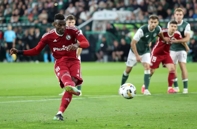 Nsame z golem i asystą. Legia Warszawa jedną nogą w Lidze Konferencji