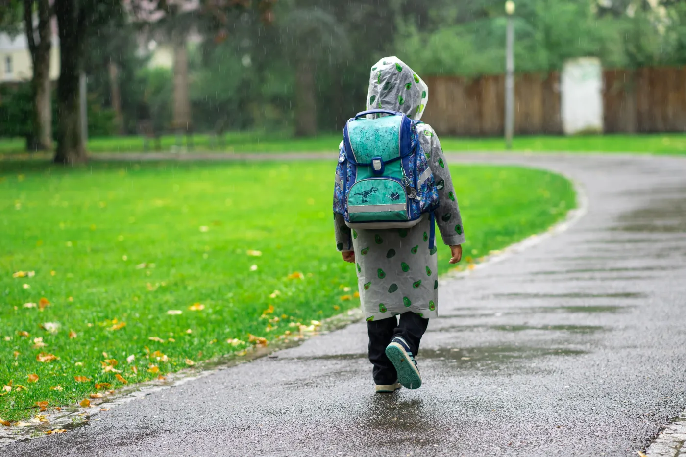 Prognoza pogody dla uczniów na 21.10.2025. Jak się ubrać we wtorek?
