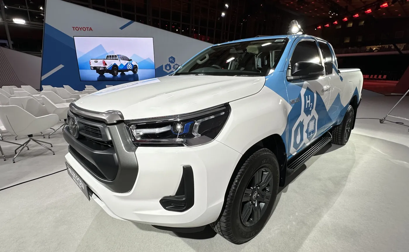 toyota-hilux-wykorzysta-naped-wodorowy-na-ogniwa-paliwowe-38933433.jpeg