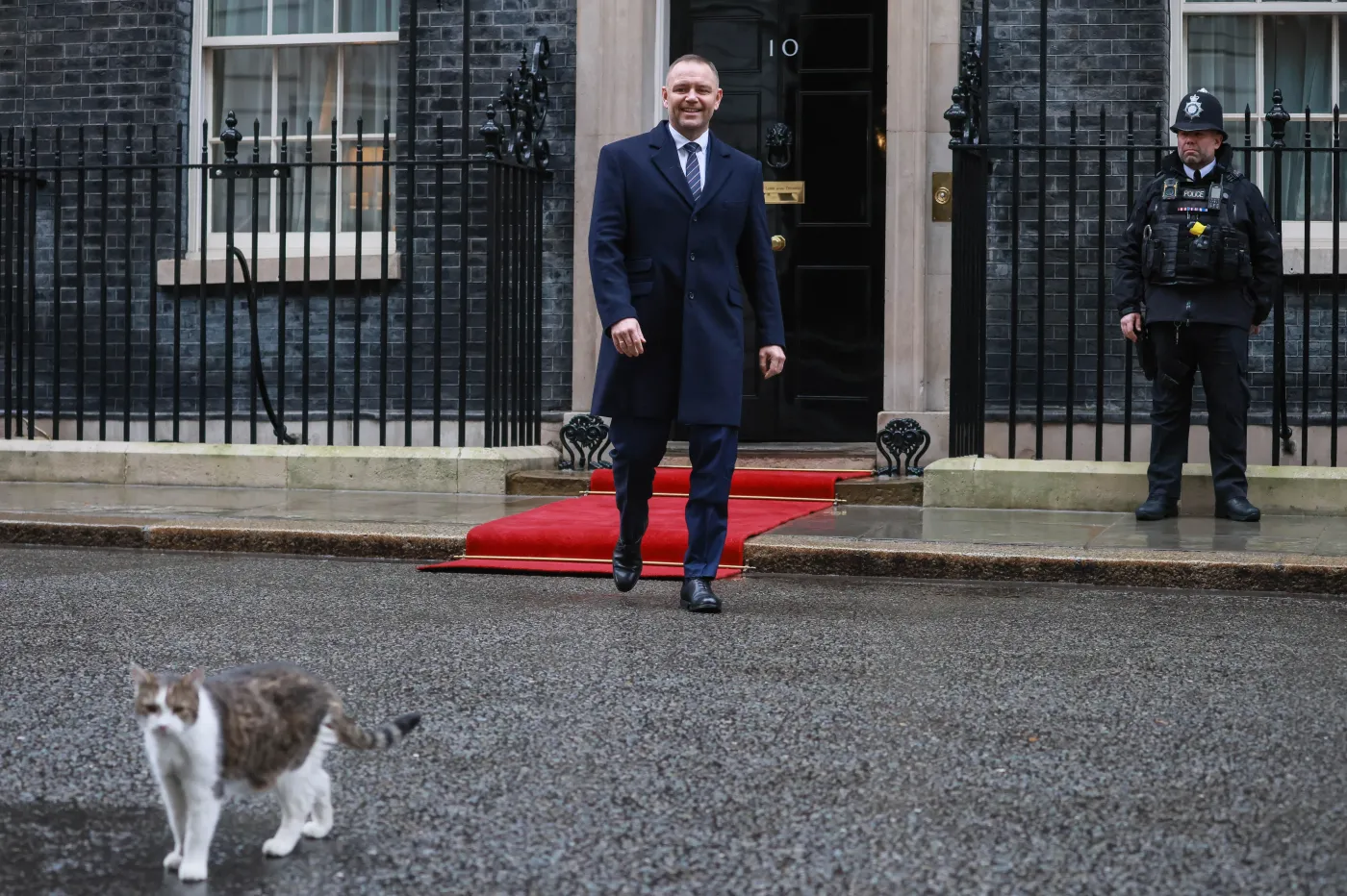 Wizyta Karola Nawrockiego w Londynie. Kot Larry skradł show [WIDEO]