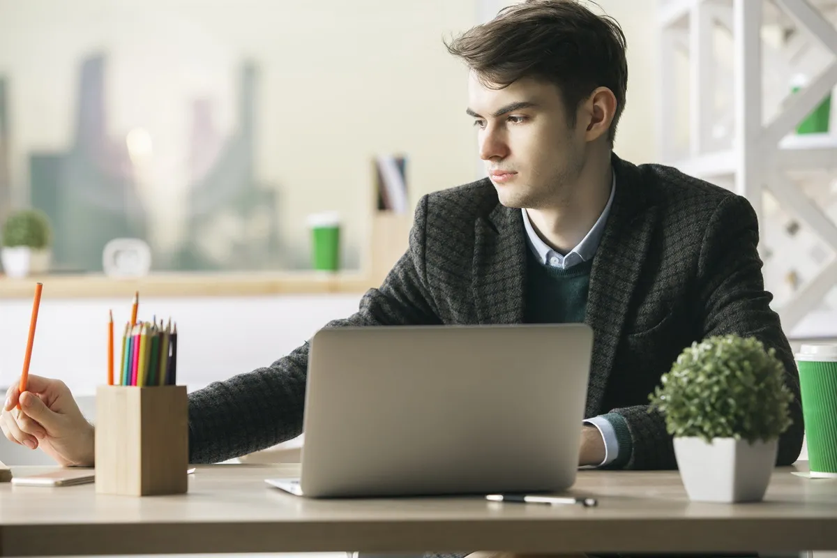 Aplikacje, czaty i e-wizyty: Pracujące Zetki leczą się online