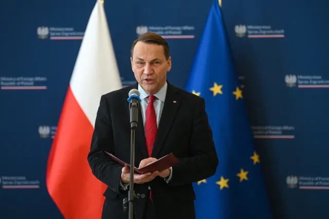 "Ja uważam, że dobrze się stało". Sikorski pochwalił decyzję Nawrockiego