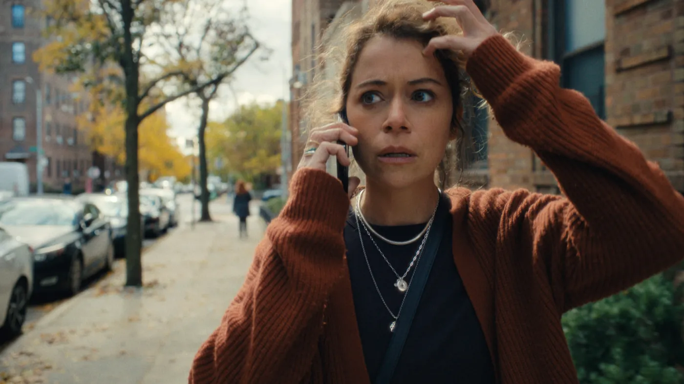 Tatiana Maslany w serialu "Pełna przyjemność gwarantowana"