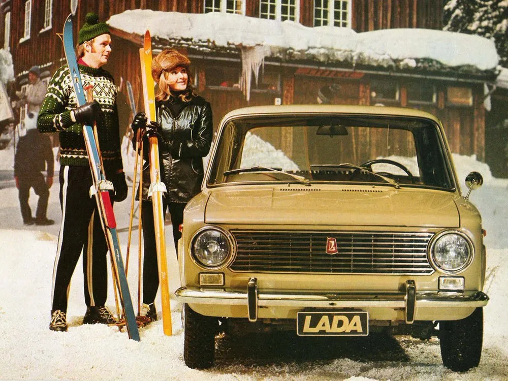 8179856-advertising-posters-of-soviet-cars-in-different-countries-15.jpg