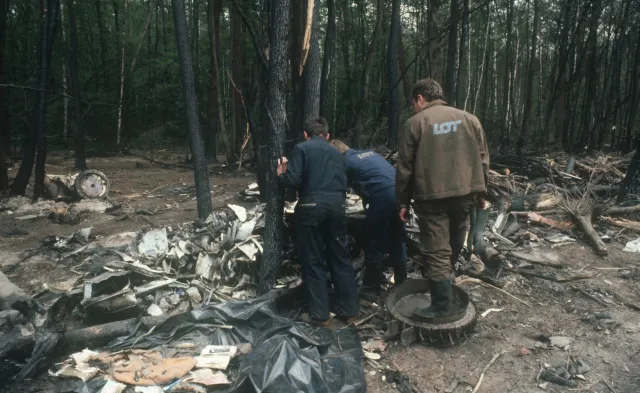 "Dobranoc!!! Do widzenia!!! Cześć!!! Giniemy!!!". 36 lat temu w Lesie Kabackim rozbił się samolot LOT