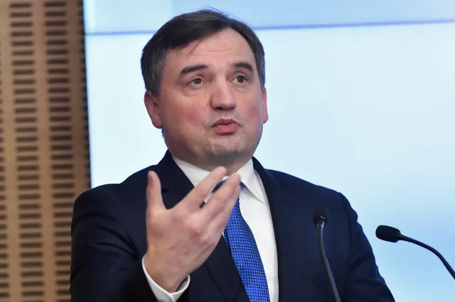 Ziobro: UE popada w skrajności i szaleństwo. Domagamy się, by premier zareagował