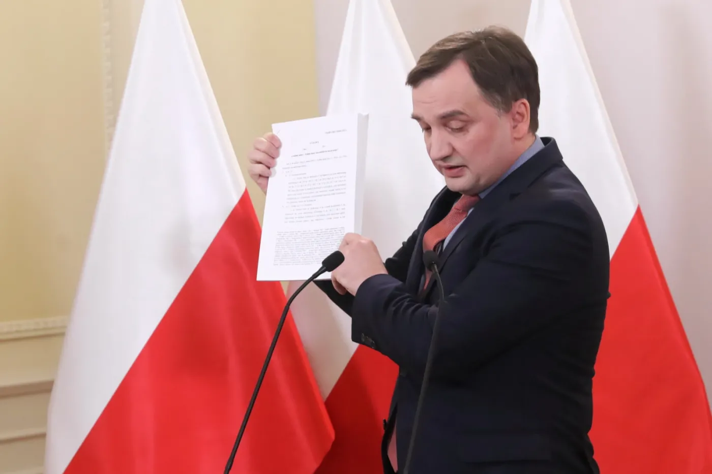 Ziobro zawiesił sędzię ze Słupska. Powodem podważenie statusu innego sędziego