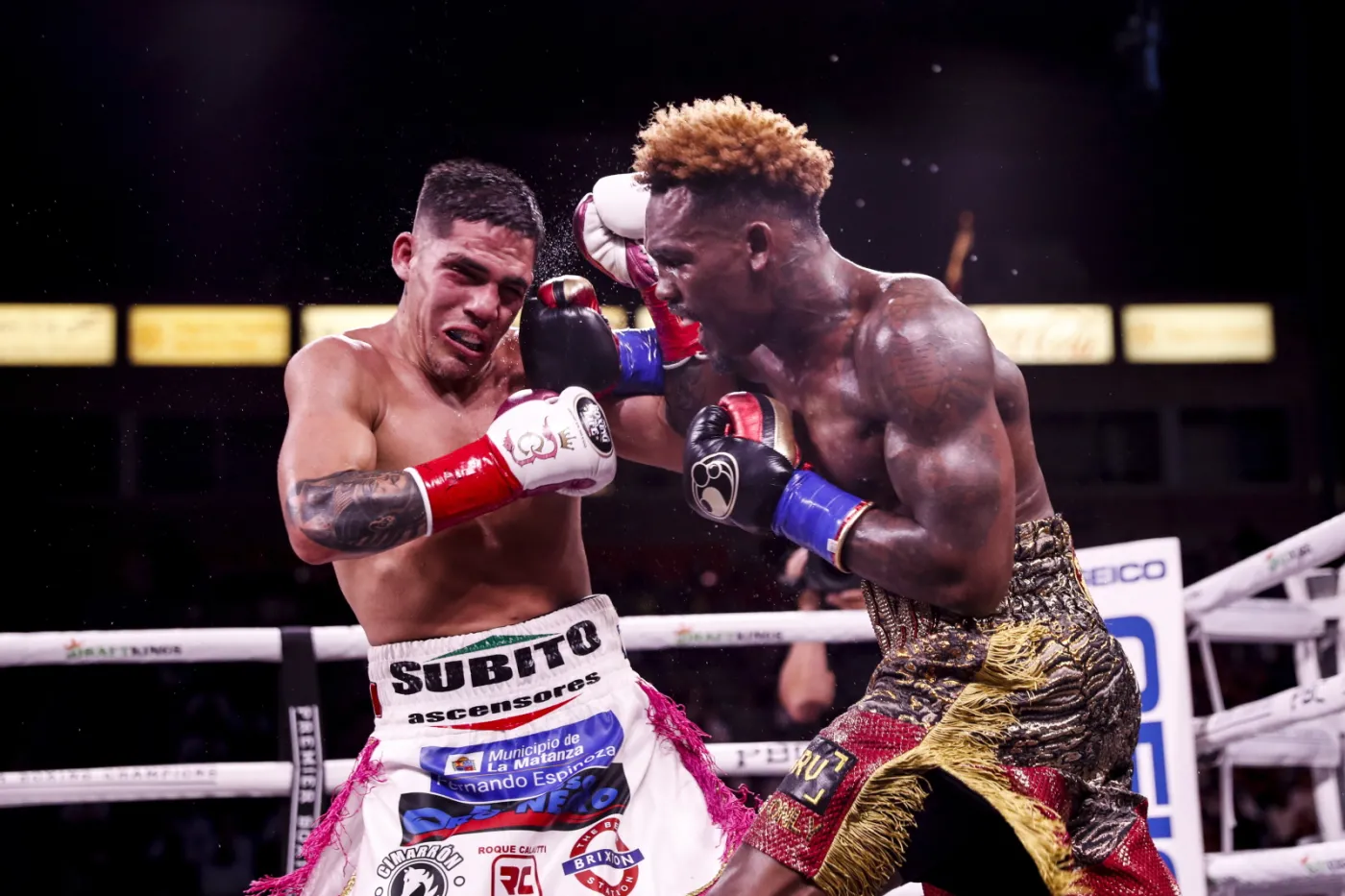 Ogromny sukces amerykańskiego boksera. Jermell Charlo napisał historię