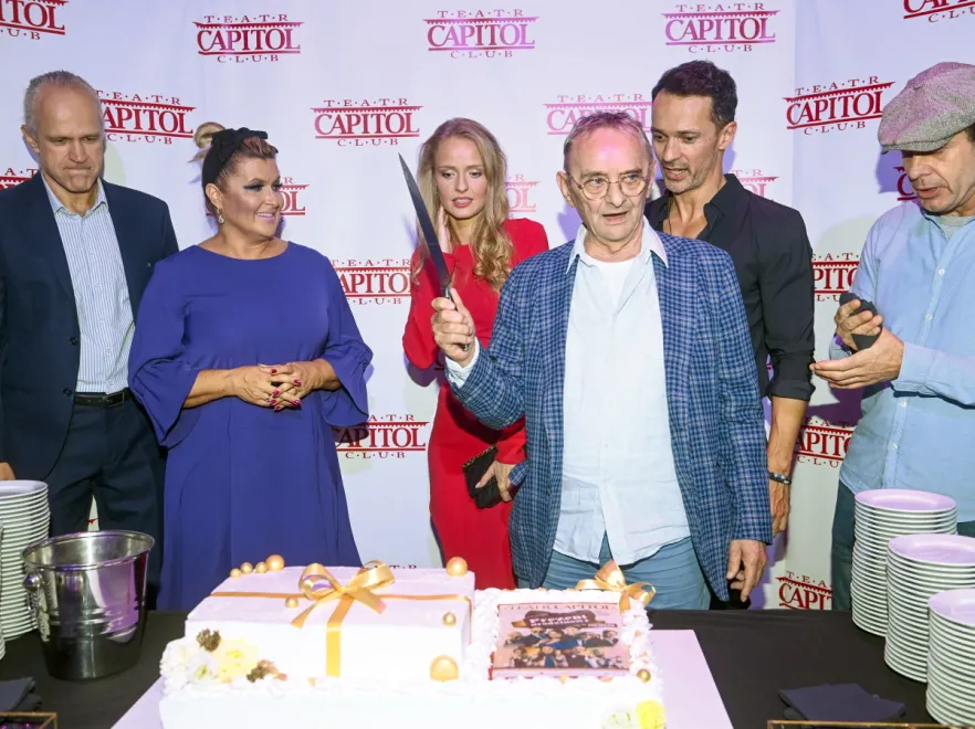 Męcząca asymetria: Katarzyna Skrzynecka w niekorzystnej sukience. FOTO