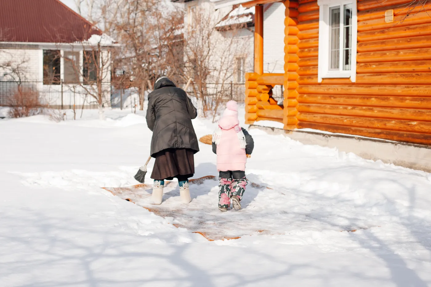 Jak wyczyścić dywan zimą? Ten sposób jest idealny dla alergików