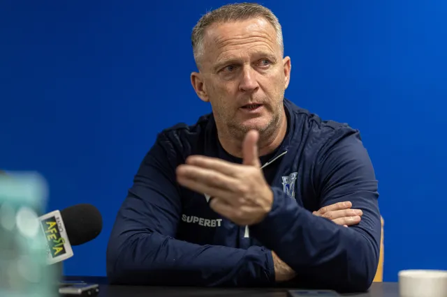 John van den Brom zwolniony z Lecha Poznań. Mariusz Rumak nowym trenerem