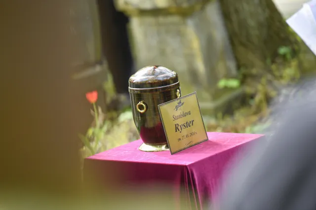 Pogrzeb Stanisławy Ryster. Podczas uroczystości wybrzmiała melodia z "Wielkiej gry" [FOTO]