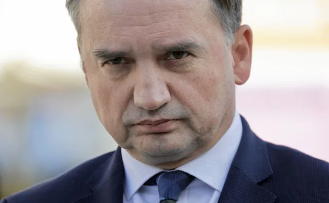 Były minister Ziobro szczodry dla jednej kancelarii. Wydał prawie 1,5 miliona złotych