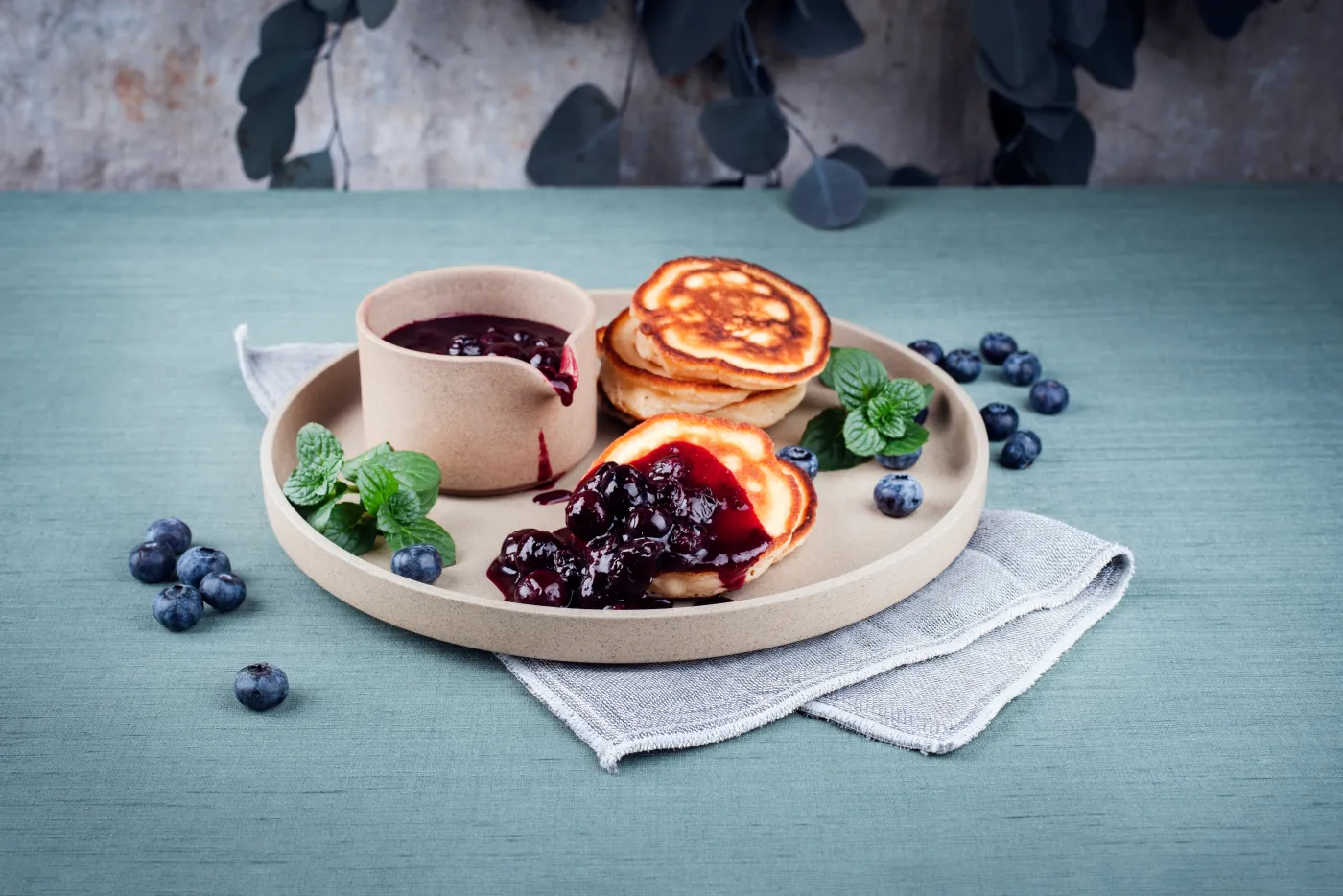 Szybkie i zdrowe śniadanie? Placuszki z borówkami w 15 minut