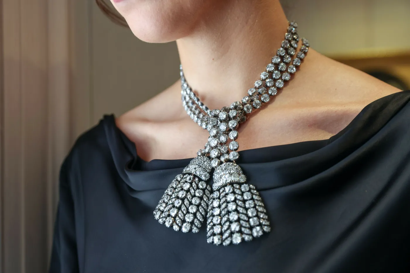 Tajemniczy naszyjnik sprzedany za 4,8 miliona. W czasach Marii Antoniny wywołał aferę