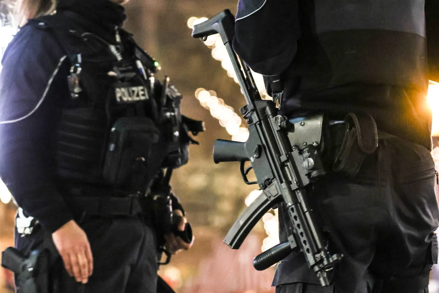 Policja w Magdeburgu po zamachu na jarmarku bożonarodzeniowym