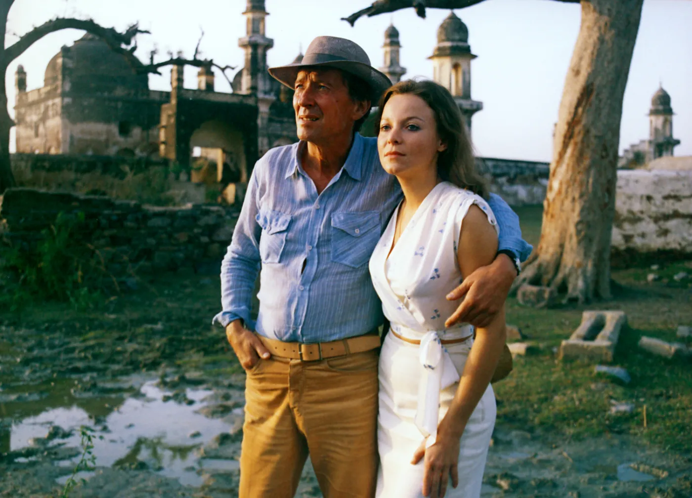 Gdy nawiązali romans, wybuchł skandal. Dzieliły ich 24 lata, a aktor miał żonę