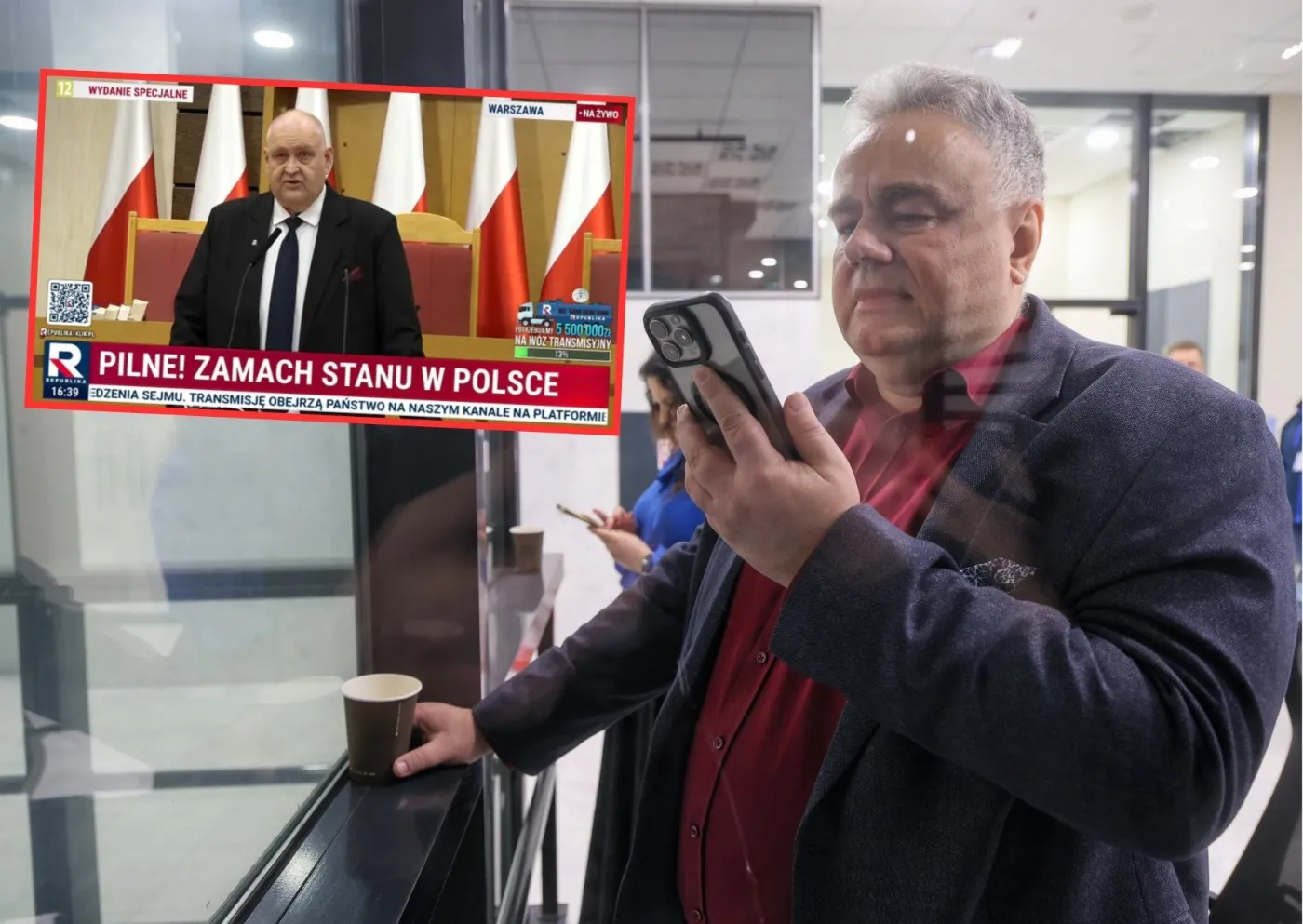 Widzowie TV Republika przerażeni. "Wypatrują czołgów na ulicach"