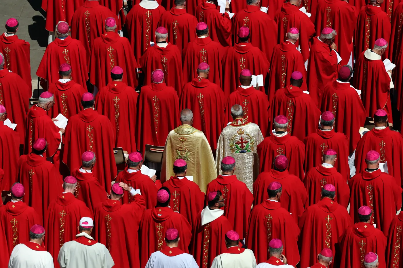 Kto będzie papieżem? Kiedy poznamy nowego papieża? Ekspert o 3 frakcjach na konklawe