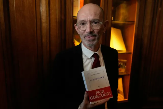 Tę książkę Francuzi znajdą pod choinką. Laureat Nagrody Goncourtów to murowany bestseller