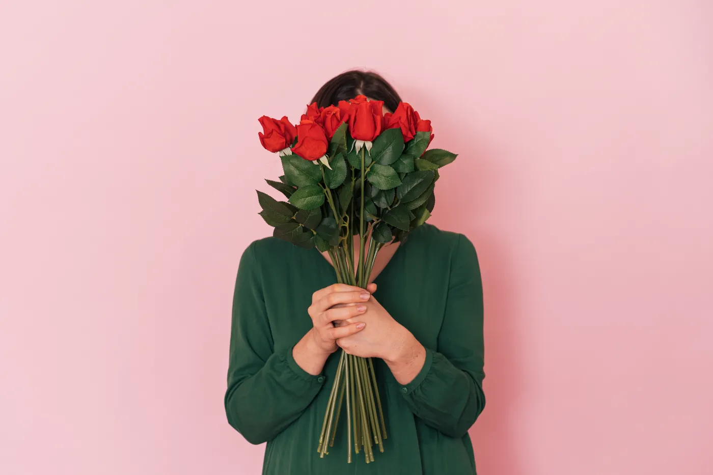 Najpiękniejsze życzenia na Dzień Kobiet 2026. Gotowe teksty do wysłania dla mamy, babci, partnerki i koleżanki z pracy