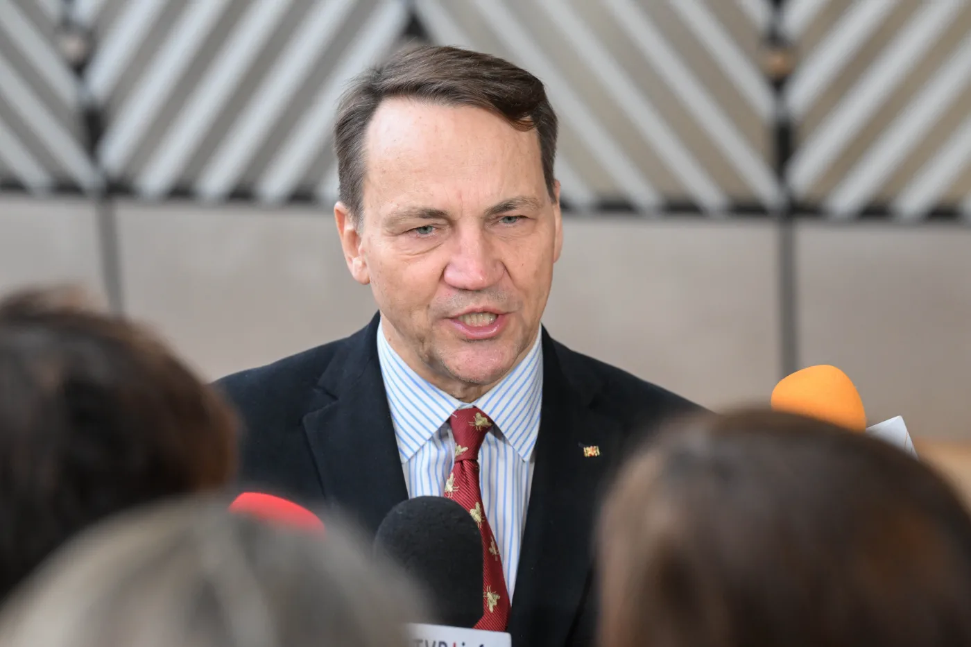 Sikorski ostro o straszeniu Unią Europejską: To oblanie testu na patriotyzm