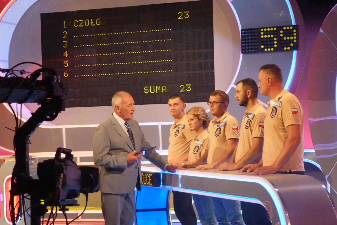 QUIZ. Pytania z ostatniego odcinka teleturnieju "Familiada". Odpowiesz tak jak większość ankietowanych?